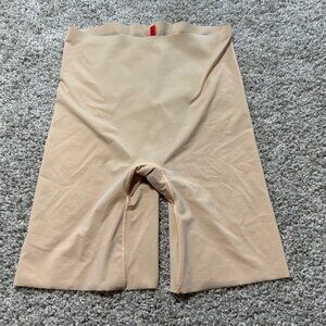 Spanx Women's SZ Medium Nude Trust Your Thin-Stincts Shaping Shorts